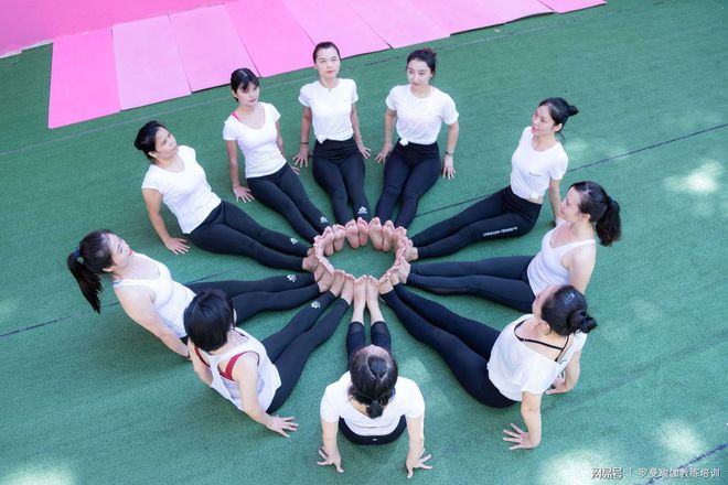上海学瑜伽教练哪里好你确定你知道怎选择。(图1)